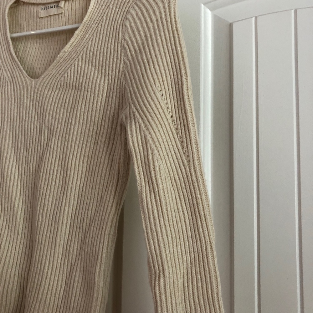DREAMERS Sweater - Picture 6 of 7